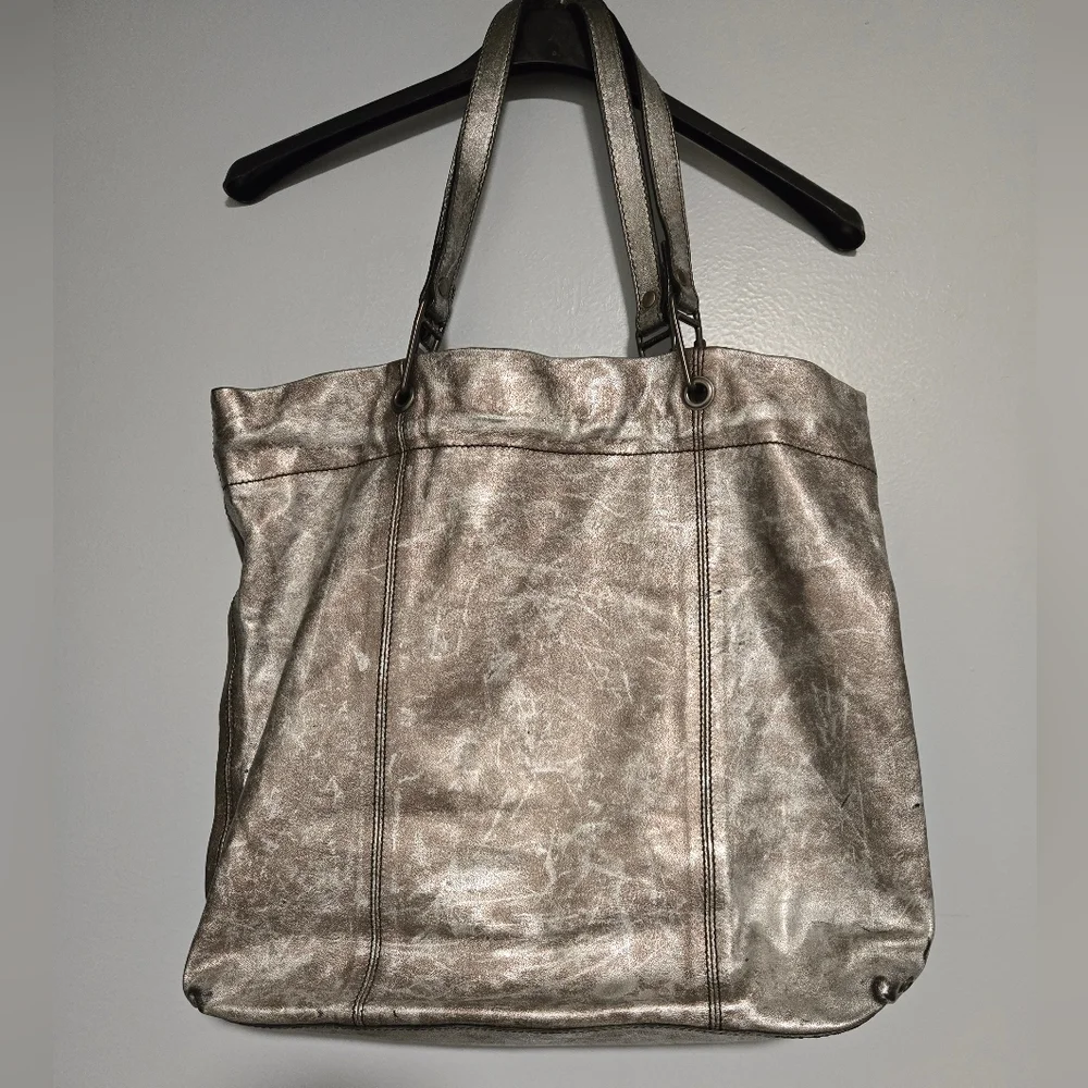 Burberry bag - Picture 4 of 11